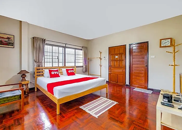 ホテル Oyo 941 Choms House At Sapanmai