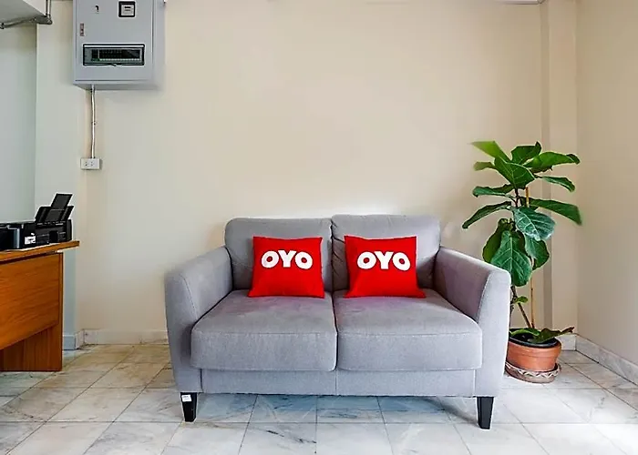 ホテル Oyo 941 Choms House At Sapanmai